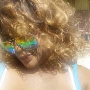 Meet your Posher, Shaye